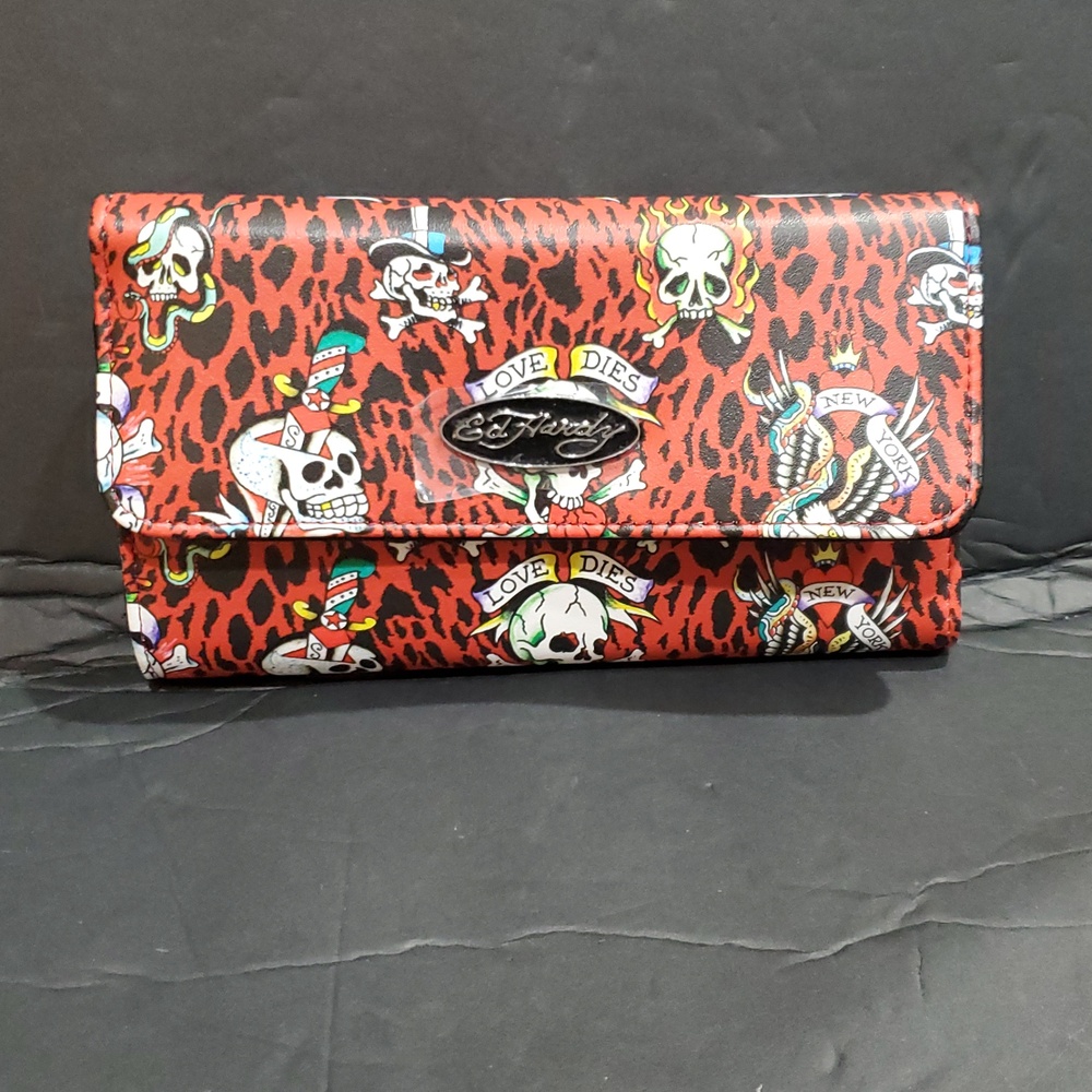 Ed Hardy red black iconic Ed Hardy goth skull imagery printed trifold wallet new